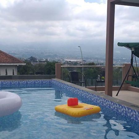 Villa Oemah Arma Rinjani 2 Batu  Exterior foto